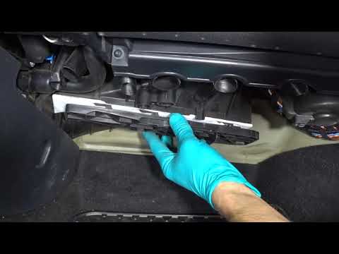 Замена салонного фильтра VW Golf Plus, Golf 5, Golf 6. Replacing the cabin filter.