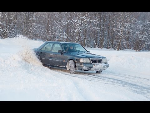 Drift Mercedes-Benz W124 / Winter Drift Moments / BatusW124