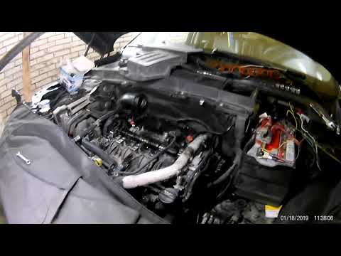 Where is crankshaft oil seal located in Rover 75