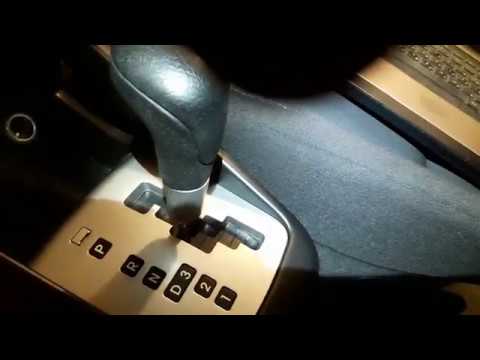 Снять ручку коробки передач KIA Ceed 2009