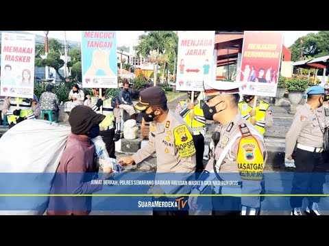 Jumat Berkah, Polres Semarang Bagikan Ratusan Masker dan Nasi Bungkus