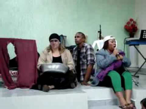 Las manchas de pigmento por el contorno de la persona