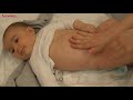 Masaje infantil para los cólicos
