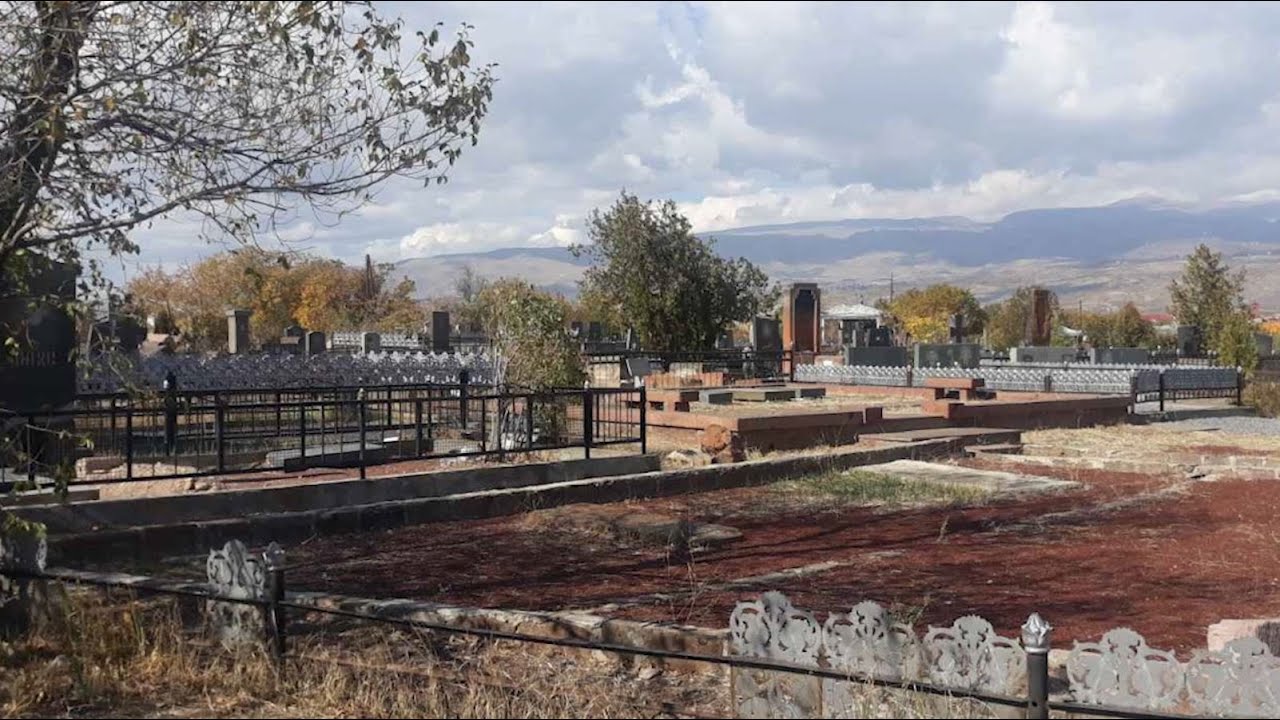 Ոսկեվազ գյուղի գերեզմանատան հինգ գերեզմանից տարբեր ամիսների ալյումինե նախշազարդեր է գողացել. Աշտարակի ոստիկանների բացահայտումը