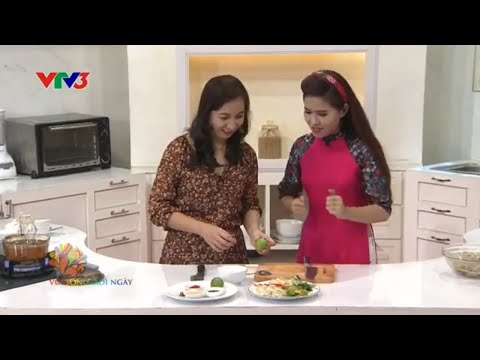 Chân gà ngâm chua cay