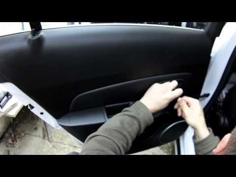 Chevrolet Cruze disassembly door Full HD (Chevrolet Cruze разборка дверей)