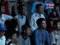 King of the Ring_Khmer Boxing-6-4-2013 part1/8-(R)Pov Sarat vs (B)Yin Borin