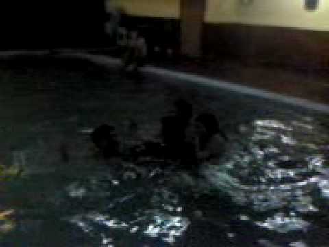 mesum di warnet, bojonegoro bergoyang.3gp video at savevid.com