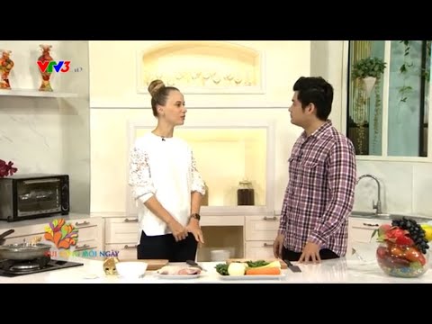 Món ăn mùa lễ hội của nước Nga - Hạt kiều mạch xào thịt và rau củ