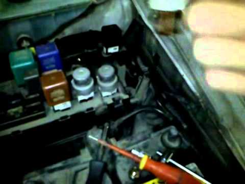 How to find cigarette lighter fuse in Toyota Gaia