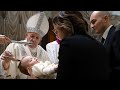 Lễ Chúa Giêsu chịu phép rửa tại Vatican, Đức Thánh Cha nhấn mạnh phải rửa tội cho trẻ khi còn thơ