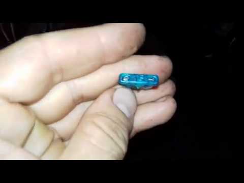 Where is trunk button fuse in Mercedes Vaneo