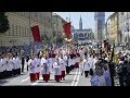 Hàng triệu người cung nghinh Mình Thánh Chúa trên các đường phố Âu Châu trong ngày Lễ Corpus Christi