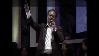 TAMIL CHRISTIAN SONG / REVIVE'12 / Umakagavae Uyir Vazha (OFFICIAL) / Eva.Albert Solomon