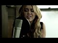 Miley Cyrus -