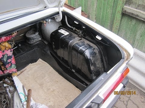 Бензобак ВАЗ 2106 снятие ремонт и установка. Воняет бензин возле топливного бака.