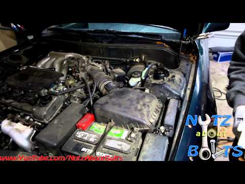 1992-1996 Toyota Camry Engine air filter remove and install