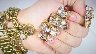 diseños de uñas con piedras swarovski
