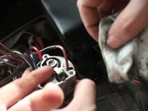 Достаем личинку замка зажигания Нивы Шевроле