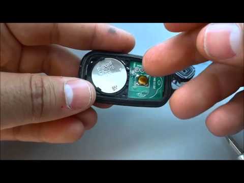 How To Change A Toyota Highlander Key Fob Battery (2001-2007).
