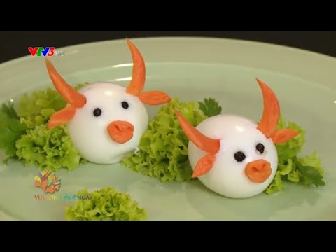 : 4 cách tỉa hình hoa và con trâu cho bàn tiệc Tết