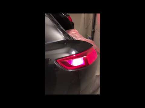 Replacement of the taillight bulb on the Infiniti FX35