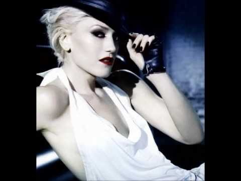 Viendo el video "Luxurious Gwen Stefani" MP3 Gratis