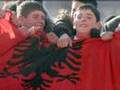 Ilustrace k článku: Kosovskí Albánci protestovali proti zákazu nosenia moslimských šatiek (Pravda)