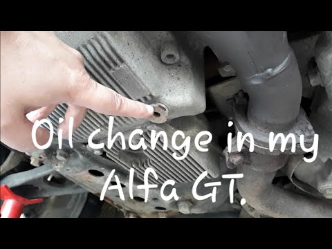 Alfa Romeo GT 2.0 JTS, how to change oil and oil filter.