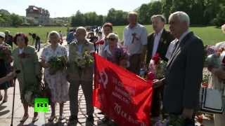 Во Львове ветеранов ВОВ встретили плакатами «Москали, go home»