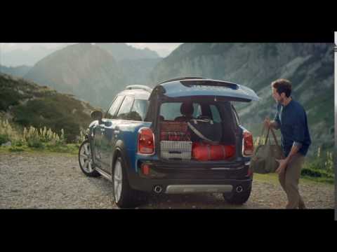 НОВОТО MINI COUNTRYMAN С ЛЕСНО ОТВАРЯНЕ НА БАГАЖНИКА.