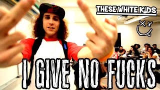 These White Kids - I Give No Fucks (le clip déjanté) These White Kids - I Give No Fucks (le clip déjanté)