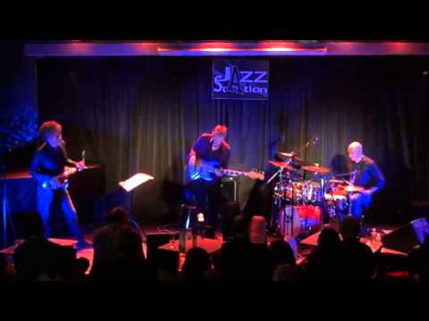AKA MOON: “Bruit” (P. Van Dormael) Live @ Jazz Station 2012