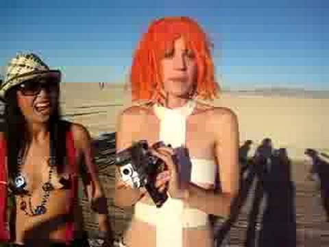 Leeloo at Burning Man 016