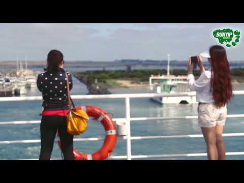 Bunyip tours 2 day Great Ocean Road, Mornington Peninsula and Phillip Island Tour