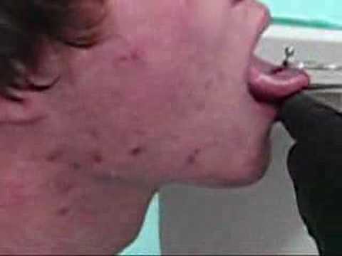 My tongue is shanked! me getting my tongue pierced