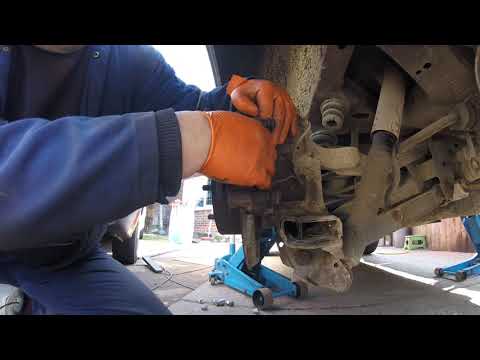 Как поменять задние тормозные Nissan Qashqai to change the rear brake