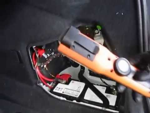 BMW 2012 F30 328i Battery location & All levels under hood