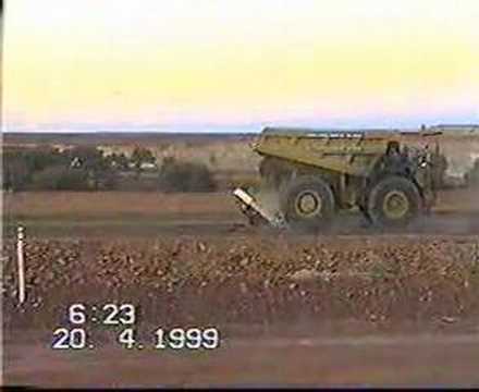 797 caterpillar truck. Mining Truck Accident