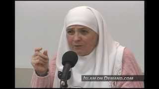 Wearing Hijab and Tight Clothing? Aminah Assilmi