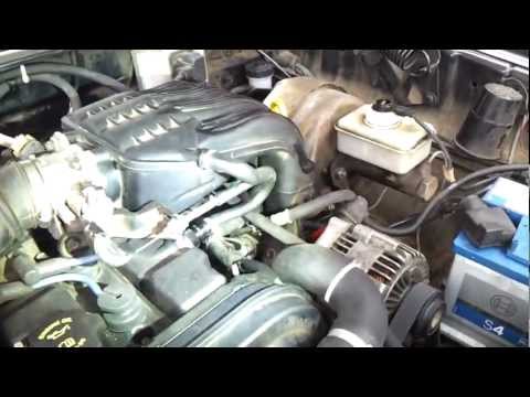 Как снять стартер газ 31105 Leerlaufsensor ersetzen Chrysler Chrysler. Repariere dein Auto!