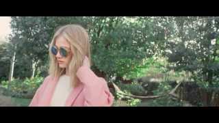 Florrie. Free Falling //