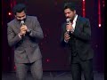 Shah Rukh Khan crazy dance at The Royal Stag Mirchi Music Awards!
