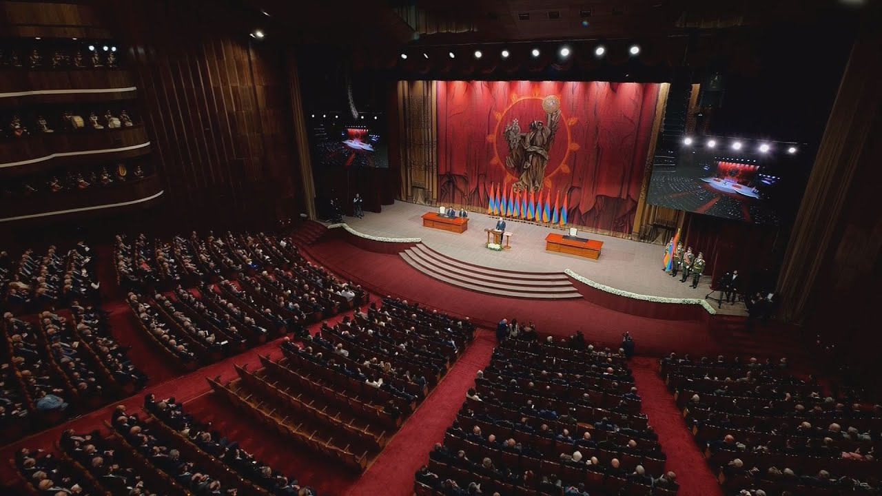 Վահագն Խաչատուրյանը ԱԺ հատուկ նիստում երդմամբ ստանձնել է նախագահի պաշտոնը
