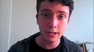 Rapaz poliglota fala 20 línguas