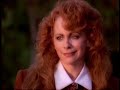 Reba McEntire - Does He Love You ft. Linda Davis