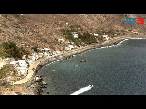 Video: Moradores de Fajã d'Água temem um novo isolamento com a aproximação da época das chuvas