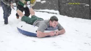 Video: Duck football team plays in the snow
