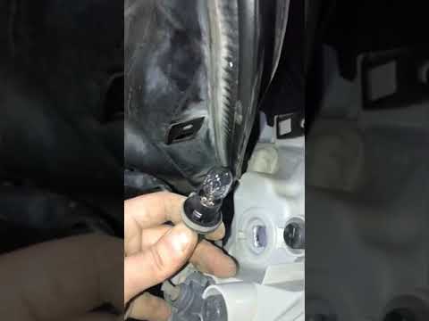 Как поменять лампочку на теана j32 Замена лампы задних фонарей Nissan Teana своими руками.