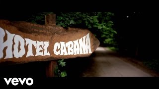 Naughty Boy - Hotel Cabana Trailer